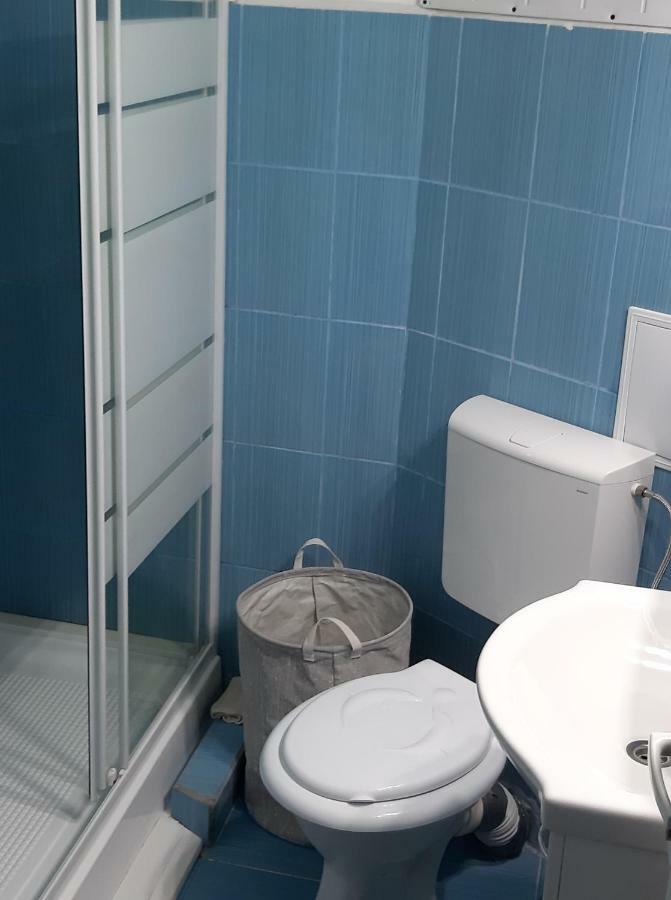 Apartament 2 Camere Sulina Esterno foto